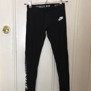 Nike leggings